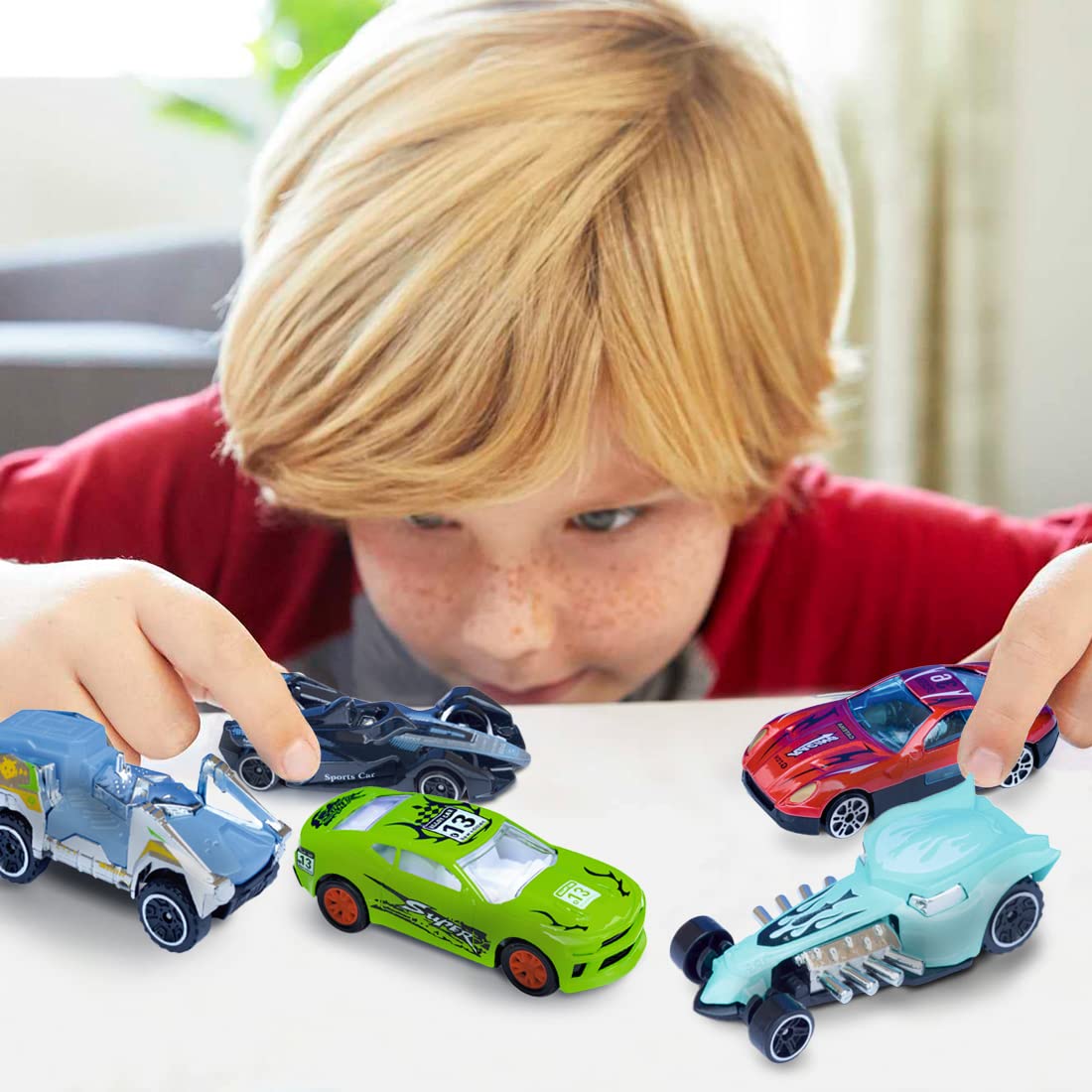 Set of Mini 1:64 Scale Die-Cast Free Wheel Toy Cars (Assorted Colors, 3 Pcs)